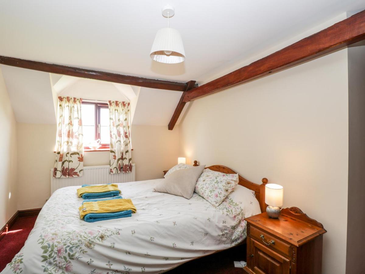 Lawn Farm Cottage Gloucester Exterior foto